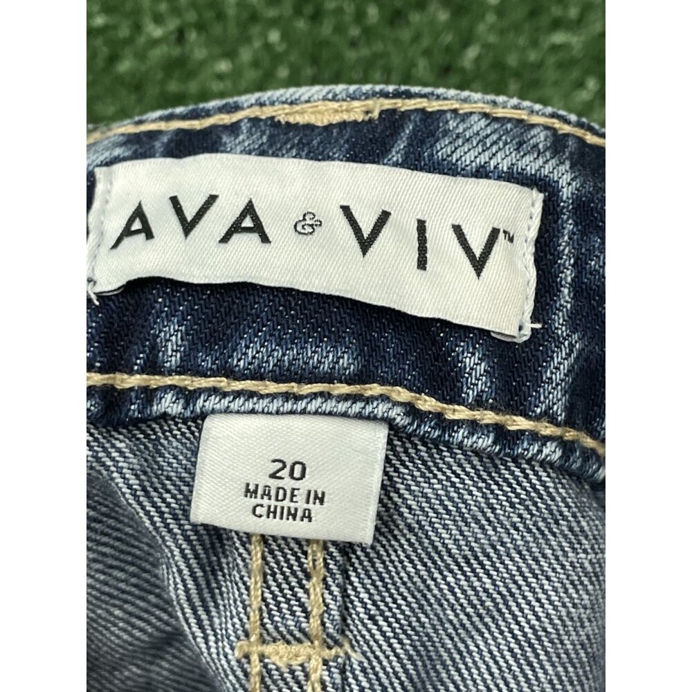 Ava & Viv Women's Denim High Rise Midi Shorts Size 20 Relaxed Fit NWT Stretch - Picture 9 of 11